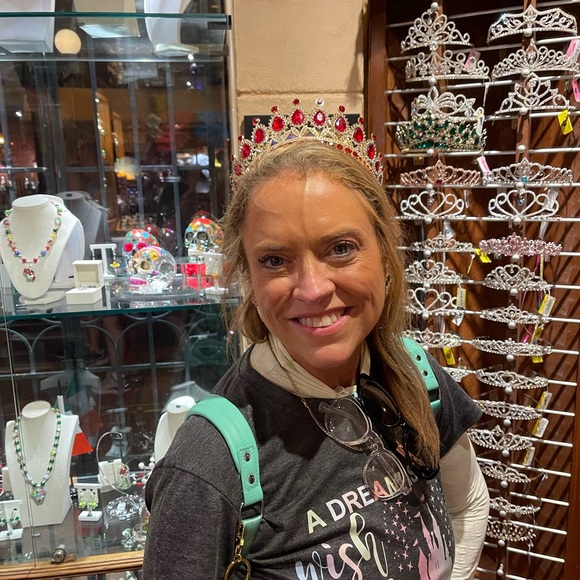 Meet your Posher, Mari - Picture 5 of 16